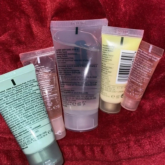 Clinique  5Piece Travel Size skincare bundle - Picture 4 of 7